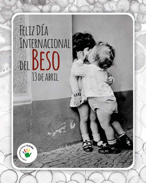 Theconleche's tweet photo. Buenos días Vida!
Y eso es lo q quiero besos, 
todas las mañanas me despierten 
besos..
Muchos besos!
13 de Abril #diadelbeso 
#JuevesSanto https://t.co/4Ljy4DIR2w