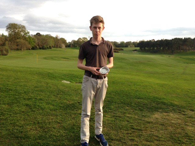 ReadingGC's tweet image. Congratulations to junior member Harry Page on winning best nett at the Bearwood Lakes Junior Open. Well done Harry! #Golf