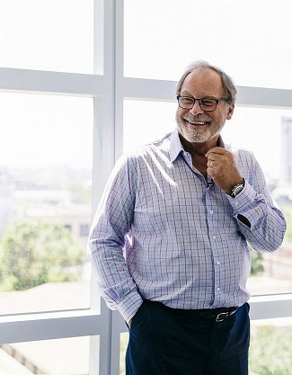 Melb_Chamb's tweet image. .@SladeGroupAus celebrates 50 years. Read about Geoff Slade's story &amp;amp; industry insights in #BizExcellence &amp;gt;&amp;gt; owl.li/Lfzt30aOSyJ