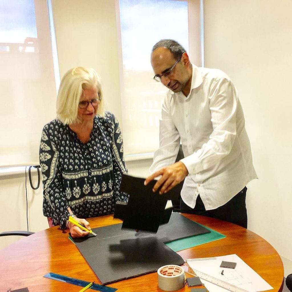 subtletint's tweet image. #strobist #lightmodifier #diycardboard ift.tt/2pathg9