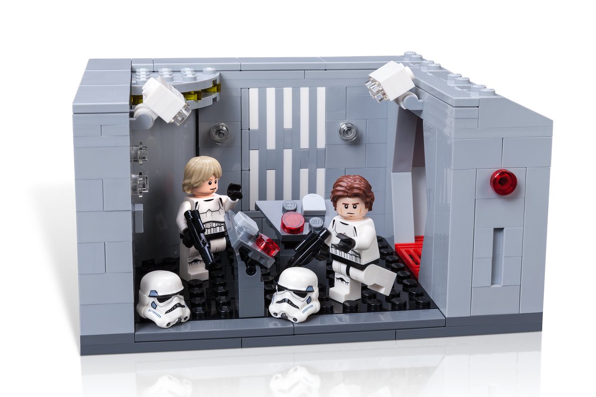 RT for a chance to win a LEGO @StarWars Celebration exclusive! #LEGOSWCO #SWCO lego.build/SWCO