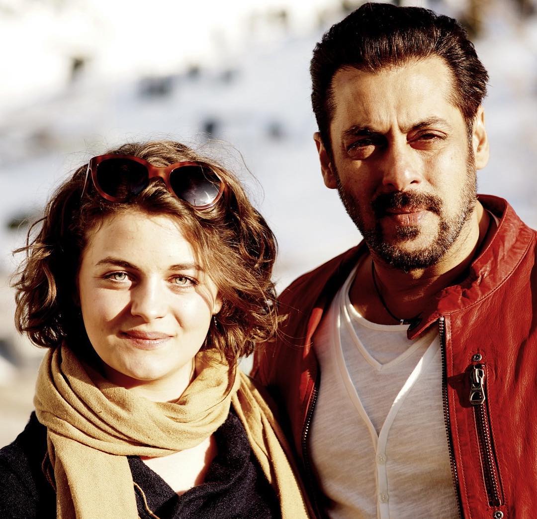 ursniresh's tweet photo. @BeingSalmanKhan with Austrian actress #RonjaForcher during the shooting for #Tigerzindahai https://t.co/VdyvaQkUXx