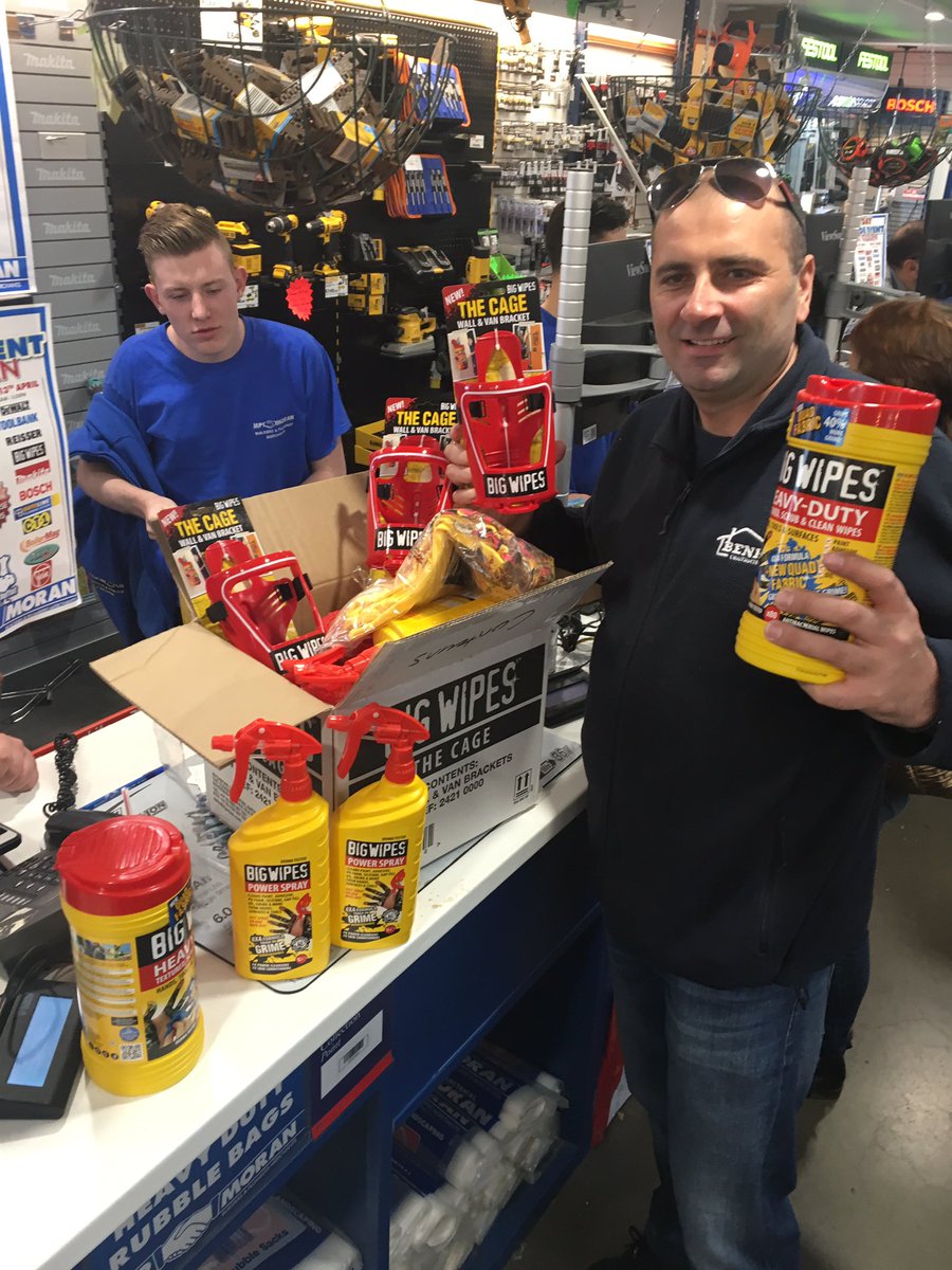 BigWipesSales's tweet photo. QUICK!! Not long left with @MPMorans #Kilburn trade show! Live demonstrations and great deals available!! @BigWipes https://t.co/KRtl4S06dq