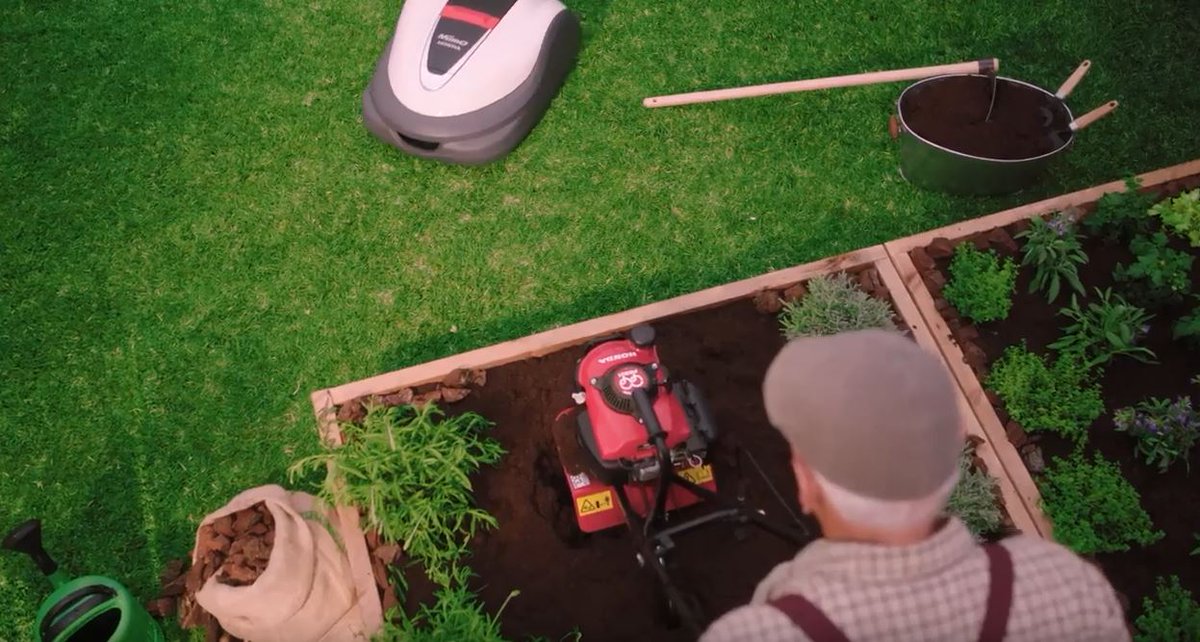 HendyGroup's tweet photo. See how the #HondaMiimo can help you to perfect your #gardening skills! It is more #greenfingered than you think... https://t.co/JXEKYrPndw https://t.co/Vv0a7OrycS