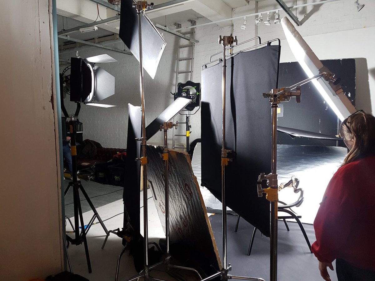 gavolighting's tweet photo. Gavo lighting high speed snake shoot https://t.co/wmDri7r251