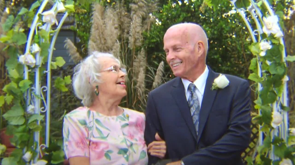 Widow says tow truck driver who fell to his death was nearing retirement bit.ly/2ovFkn5 https://t.co/h51lfYRFJ1