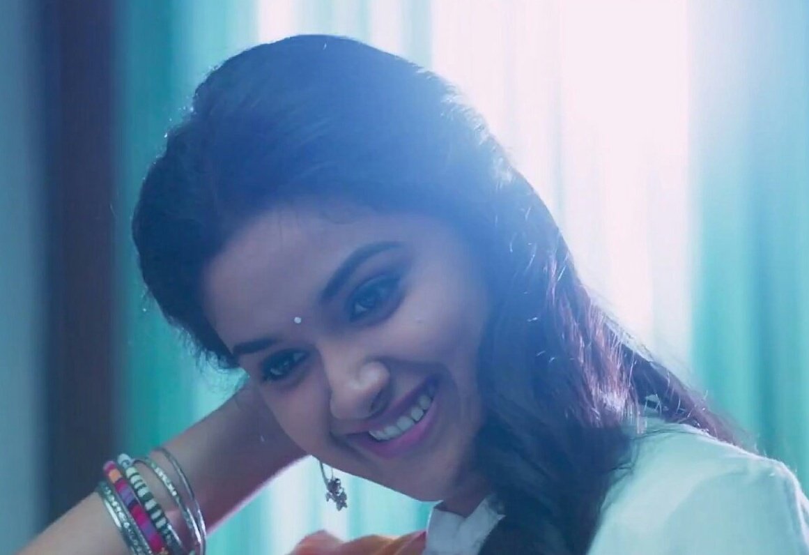 #ChampesaaveNannu 💘💘💘

Full Video Song From #NenuLocal 
@NameisNani @KeerthyOfficial @ThisIsDSP 🎶🎶🎶
youtu.be/xSUiUQmU-Vc