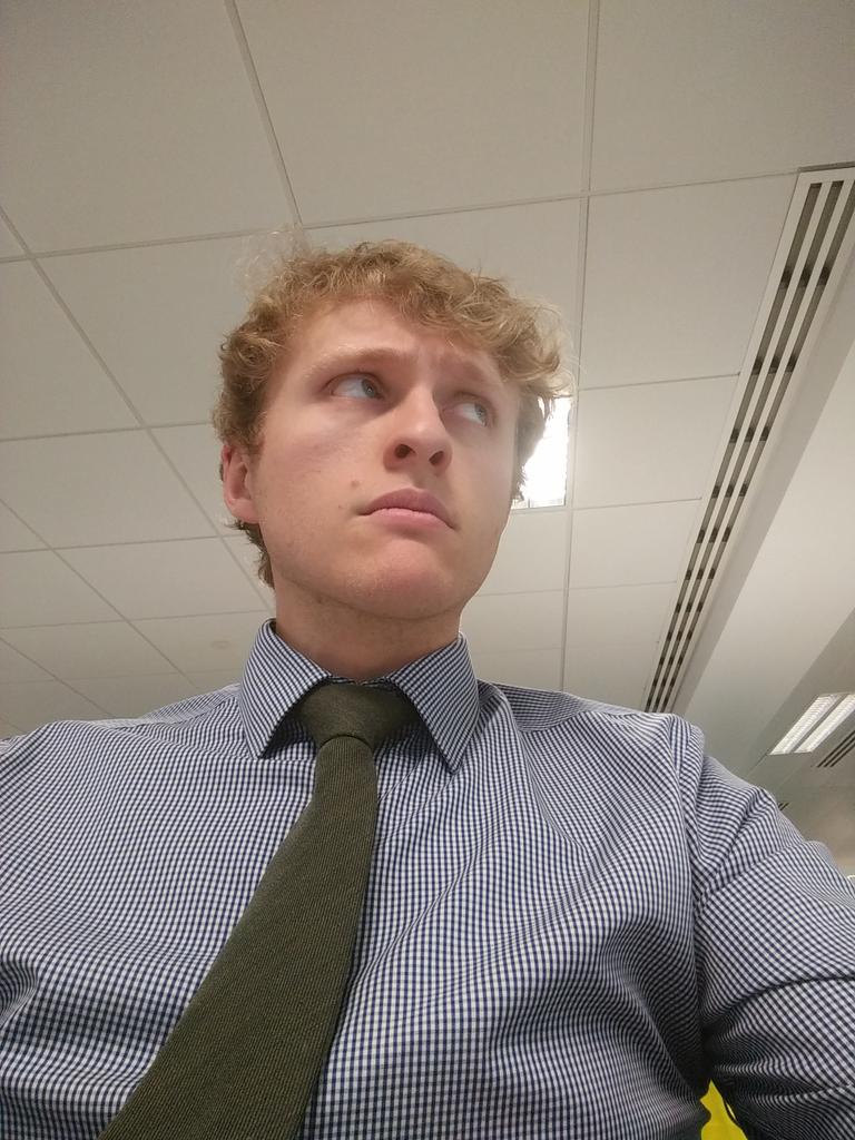 JohnstonReality's tweet photo. When you're having a prep event for #ALLSTARS and you have to actually wear a suit. Wtf am I in school again? #AllStarsLRP https://t.co/kLe0T8U2KA