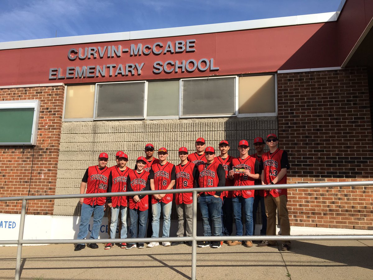 tolmanbaseball's tweet photo. Reading Day @CurvinMcCabe @PawtucketSup @tolmanadmin https://t.co/A8yqjHlvPp
