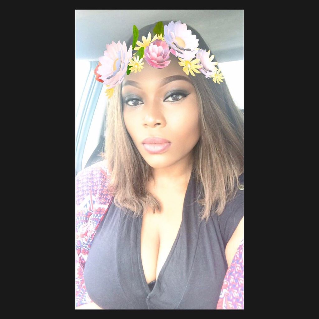 ImmaculateDache's tweet photo. Look into my eyes and tell me what u see😍 #simplyimmaculate #justkeepdoing #rockyourbodyLoading https://t.co/nO3oSBMcW4 https://t.co/EfGwuWUaub