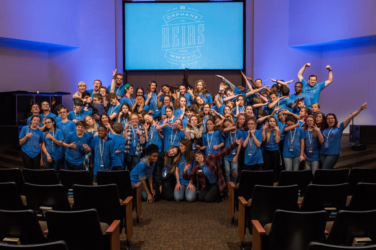 adrianparks_'s tweet photo. Yup, I would love to relive this weekend. So much gospel truth was spoken that weekend! Thankful for these students! #studentministrylife https://t.co/zw8v1c7a54