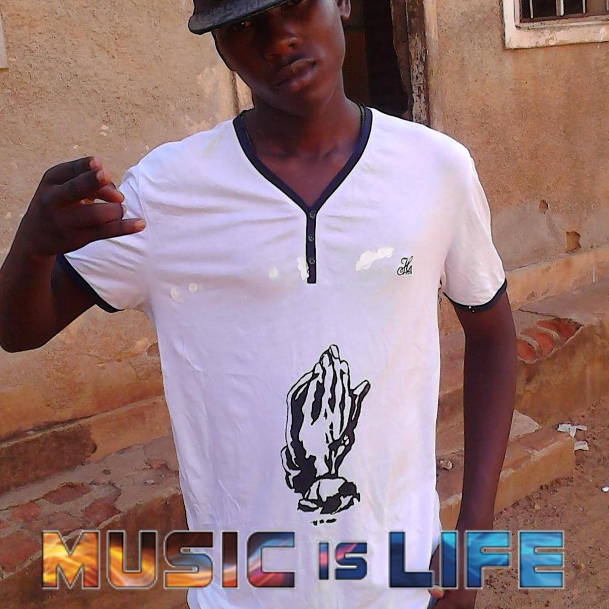 tom_kasana's tweet photo. @Marcie hw are u iam Tom from uganda hw is life https://t.co/E4vq8esJa0