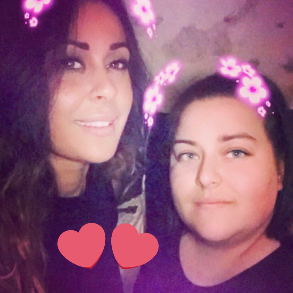 JuliiaSDal's tweet photo. Vie ta vie comme tu l entend merci encore Gros bisous  tu vas nous manqué ❤️❤️❤️❤️@Shannakress83 https://t.co/SuPVbG3BqO