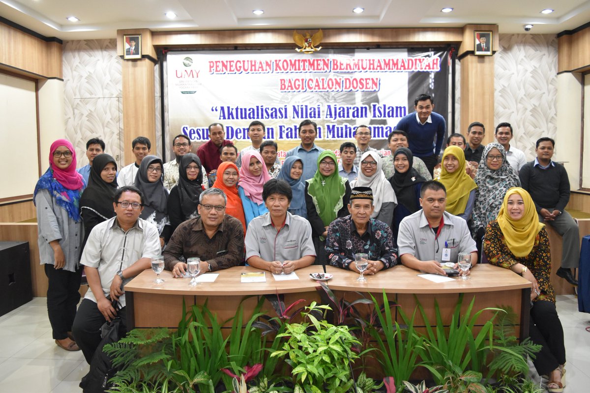 riezkarnia's tweet photo. Peneguhan Komitmen Ber-Muhammadiyah Tenaga Pendidik (16-17 Maret 2017)  @UMYogya #miladumy36 Biro SDM Gd. AR. Fachruddin A Lt. 2 Ext 146&amp;382 https://t.co/J7gdnetGGY