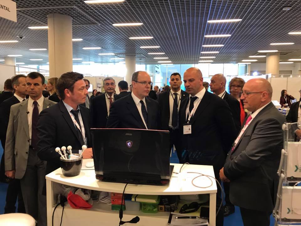 Biotech_Dental's tweet photo. Présence sur notre stand du Prince Albert II de Monaco, venu découvrir nos innovations technologiques #CONDOR #ATP38 #IMAGINADENTAL https://t.co/v2uLGhxh8T