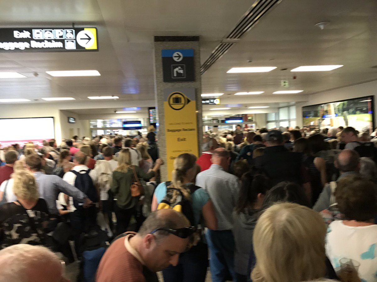 SarahRolls5's tweet photo. #Maltaairport #hellport #disorganised #joke #2hourswaitingtogettogate https://t.co/5iZWcHHWTl
