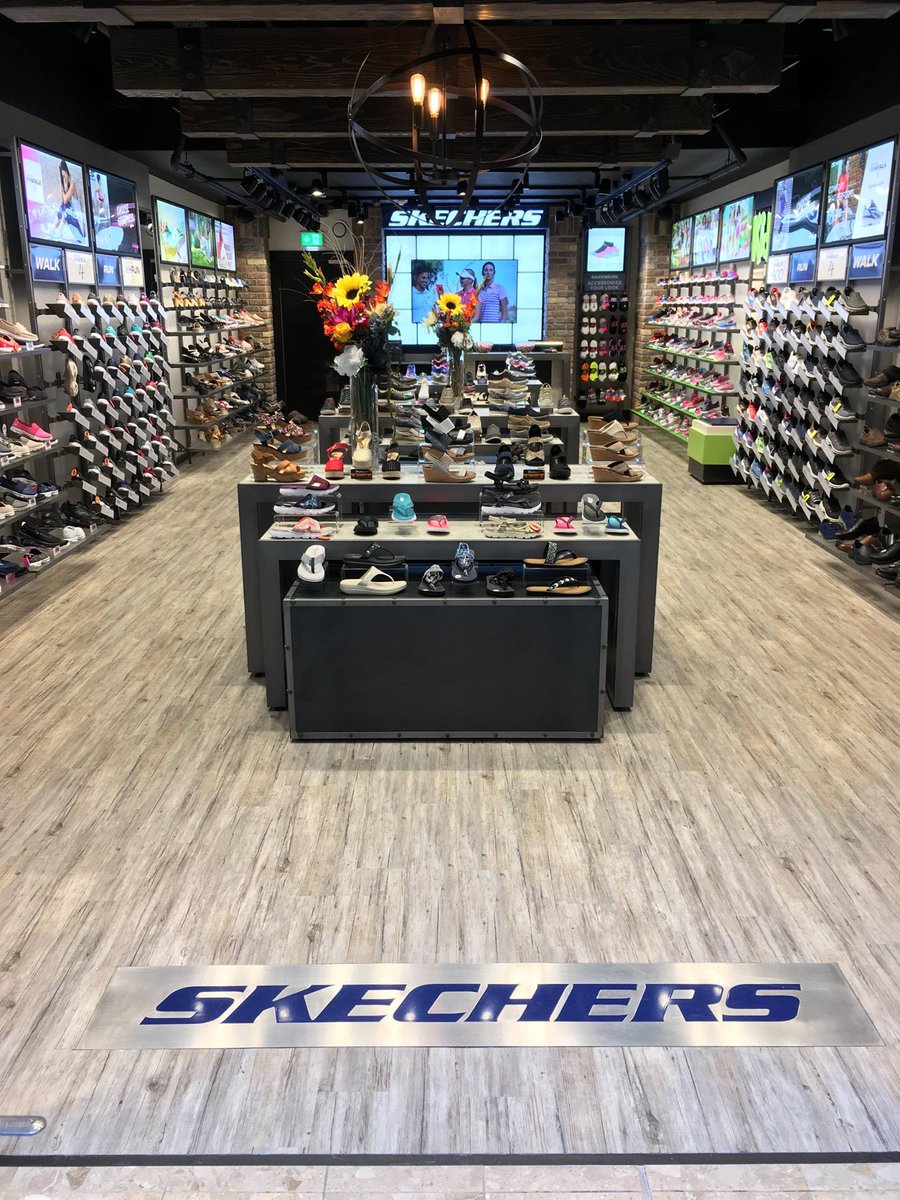 skechers store open hours
