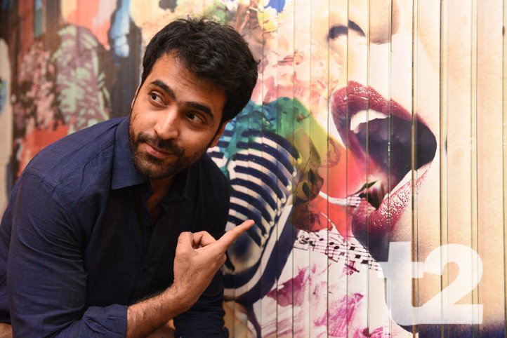 t2telegraph's tweet photo. He can lie in mud for hours for the sake of art and bishorjon. Just donโt ask @itsmeabir to dance!
https://t.co/BIxpESsI1C https://t.co/PWtiGbIl6m