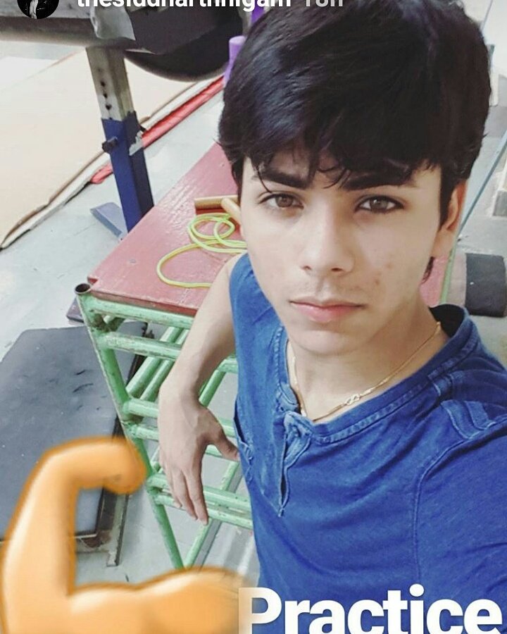 Sumarth_ROX's tweet photo. INSTA  story update of our #Superstar #SiddharthNigam @siddnigam_off https://t.co/1qRA1ImzaS