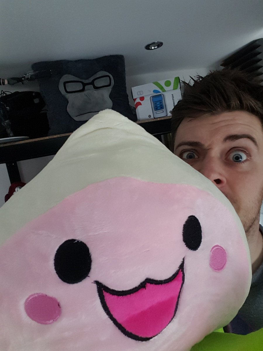 giant pachimari plush