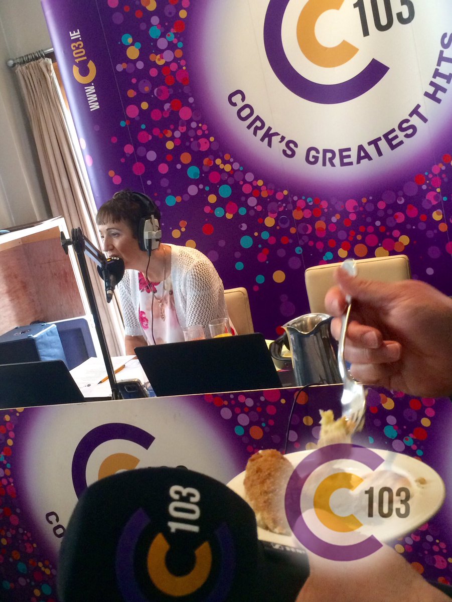 C103Cork's tweet photo. Lots of yummy food and juices on the show at the moment. We are here @HibernianHotelM until 1pm! #CorkToday #C103Cork #RacingHomeForEaster 🐣 https://t.co/atr3Xfk9e7
