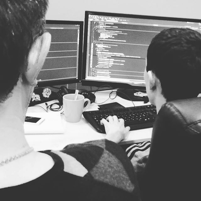 Zadzen_Games's tweet image. Team brainstorm and solution is coming!
#ZadzenGames #brainstorm #pairprograming #Zadzen #gamedev #gamestudio