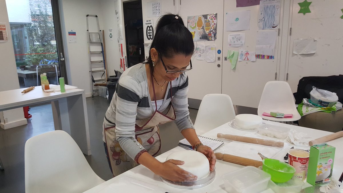 CreateLifeCIC's tweet image. #student #baking For the first time. #CreateLifeCIC