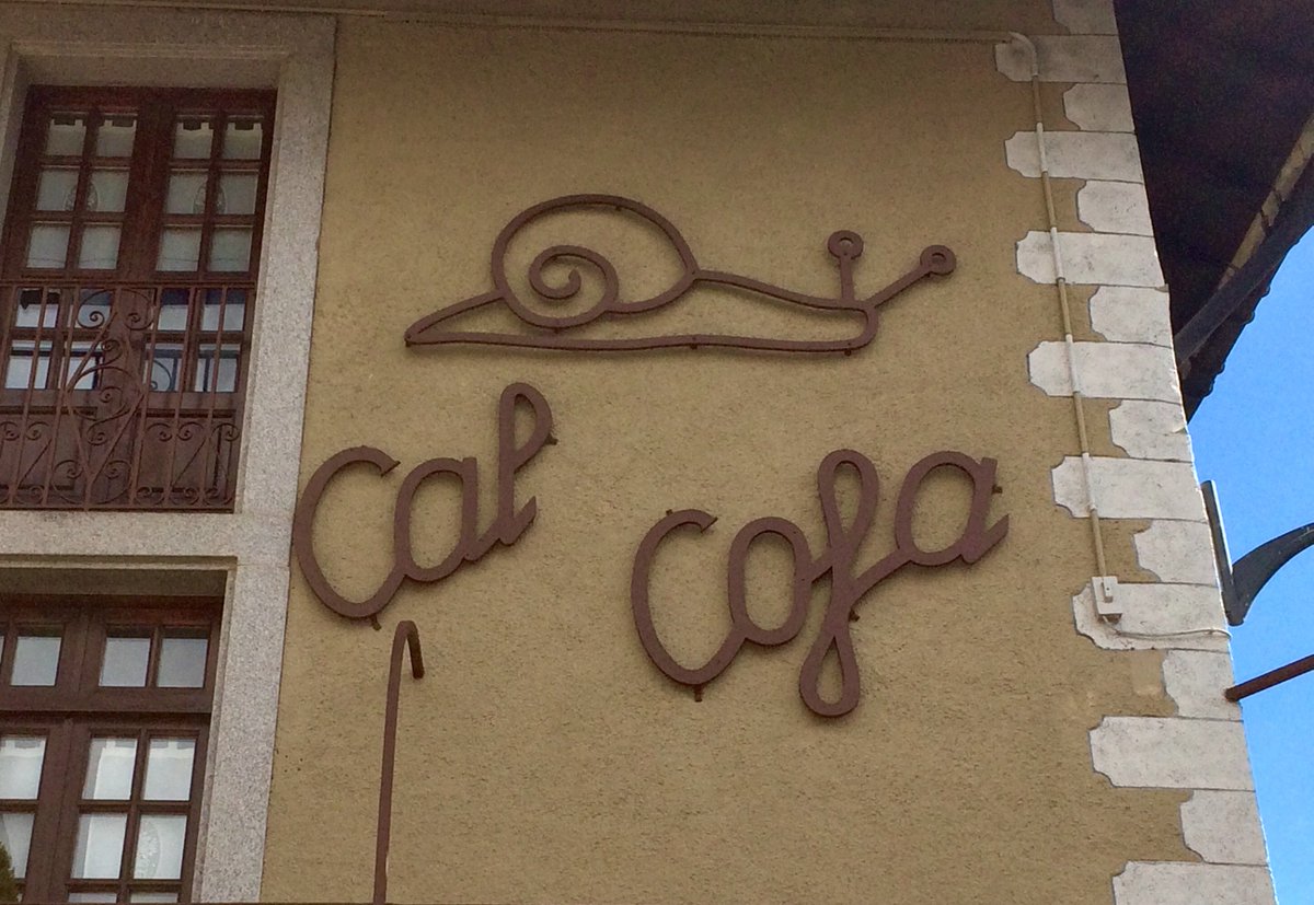 manducatbcn's tweet photo. Avui ens movem fins a la Vila de Llívia 🏔per visitar un dels nostres #restaurants 🍽preferits, el Cal Cofa. https://t.co/tdMhkbmAMy #CalCofa https://t.co/mL9e1Q8aqD