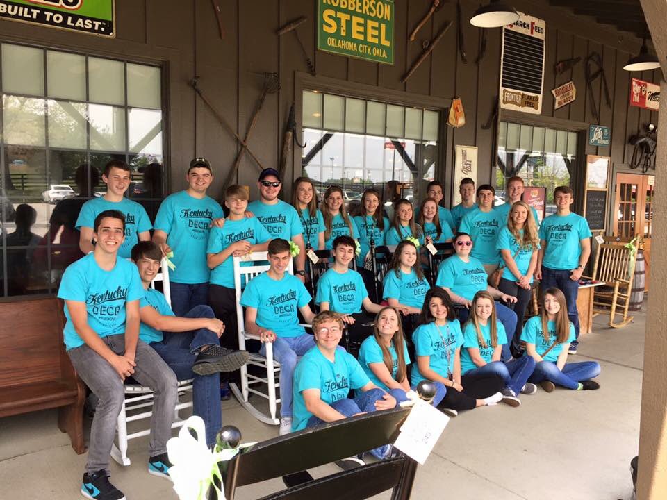 GCHSDECA's tweet photo. #Throwbackthursday to a picture of last year's ICDC attendees. We are excited for ICDC this year in California!! #weareGC #gcdeca https://t.co/BDZFdriQvx
