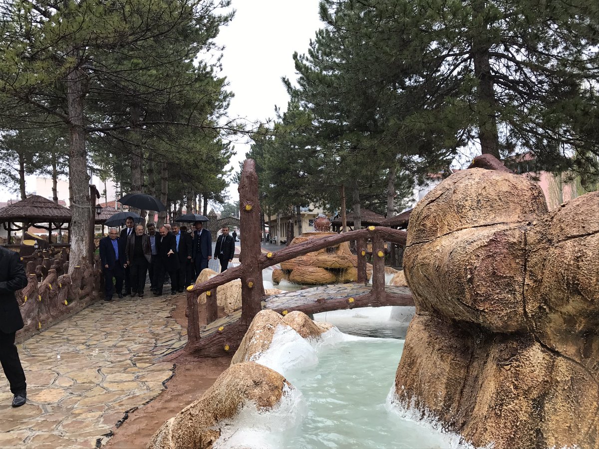 salimuslu__'s tweet photo. Ortaköy Belediye Başkanımız yaptıkları hizmetleri yağmurun bereketi ile yerinde gösterdi. #DaimaHizmetKararimizEvet https://t.co/cG66FfvJmU