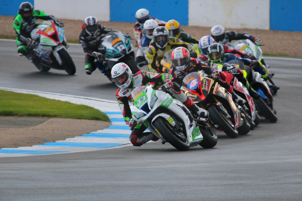 British Supersport &amp; National Superstock 1000 Donington apexmedia.online/british-supers…