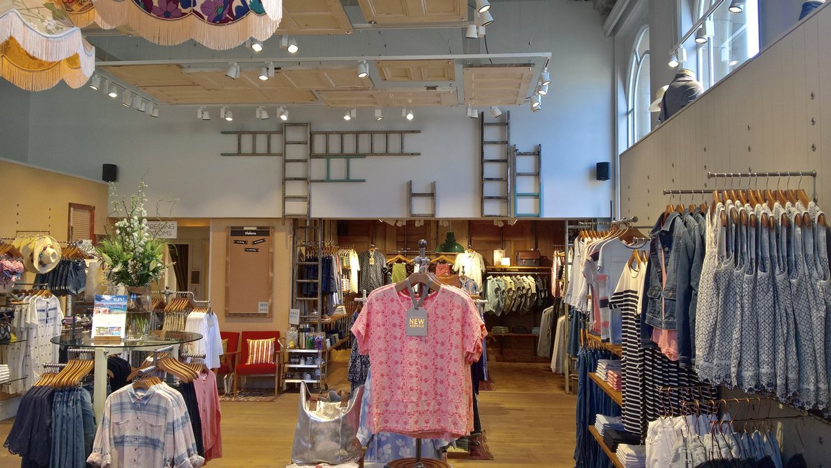 AMDarchitecture's tweet photo. We were at the opening of @WhiteStuffUK new shop in Wimborne yesterday! It's great to see another store up and running! #amd #retaildesign https://t.co/Vob9n1lXhq