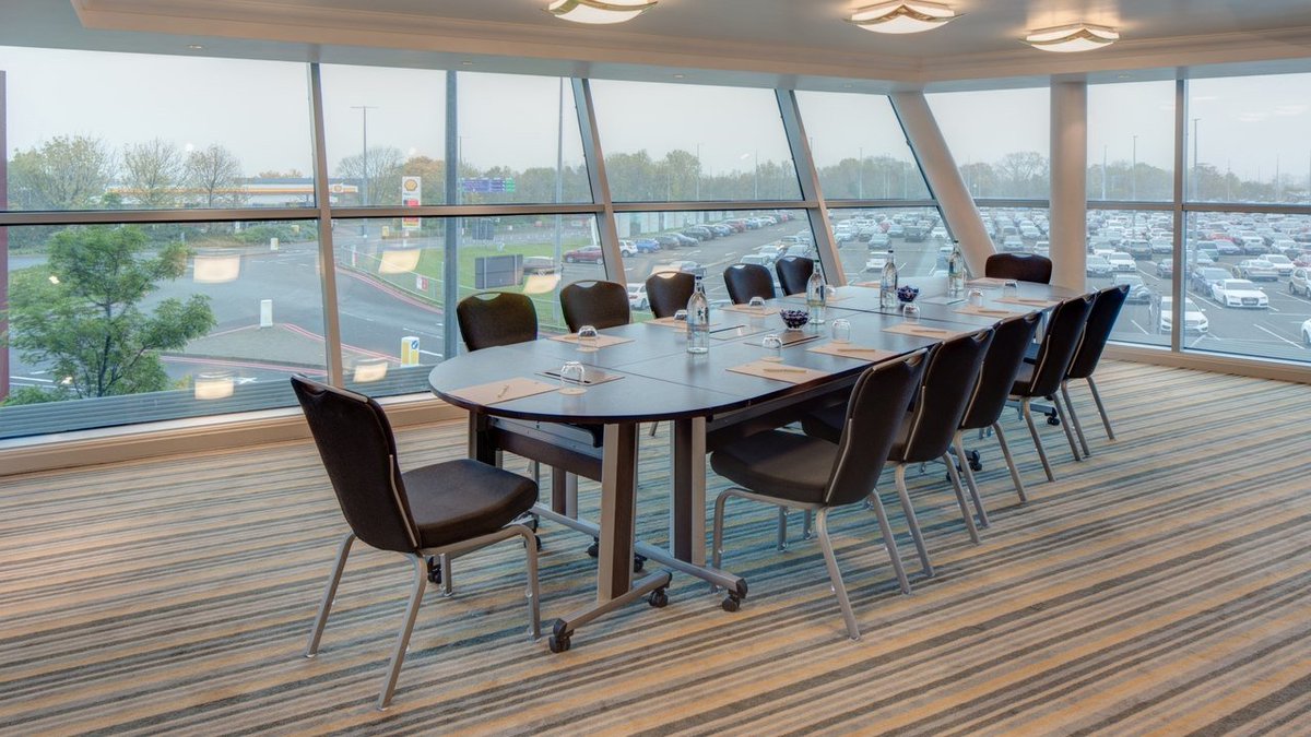 Booking a meeting? We have some excellent delegate rates this Spring in some of Britains top destination cities! bit.ly/CairnConferenc…