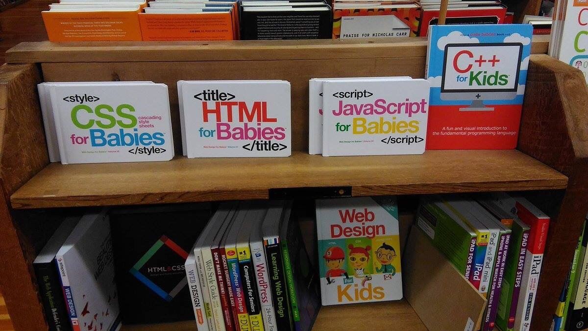 ediucreate's tweet photo. Javascript for babies, C++ for kids... The new generation is born with digital making skill!  

#educreatestudio 
#makerspace https://t.co/TTuofEATpr
