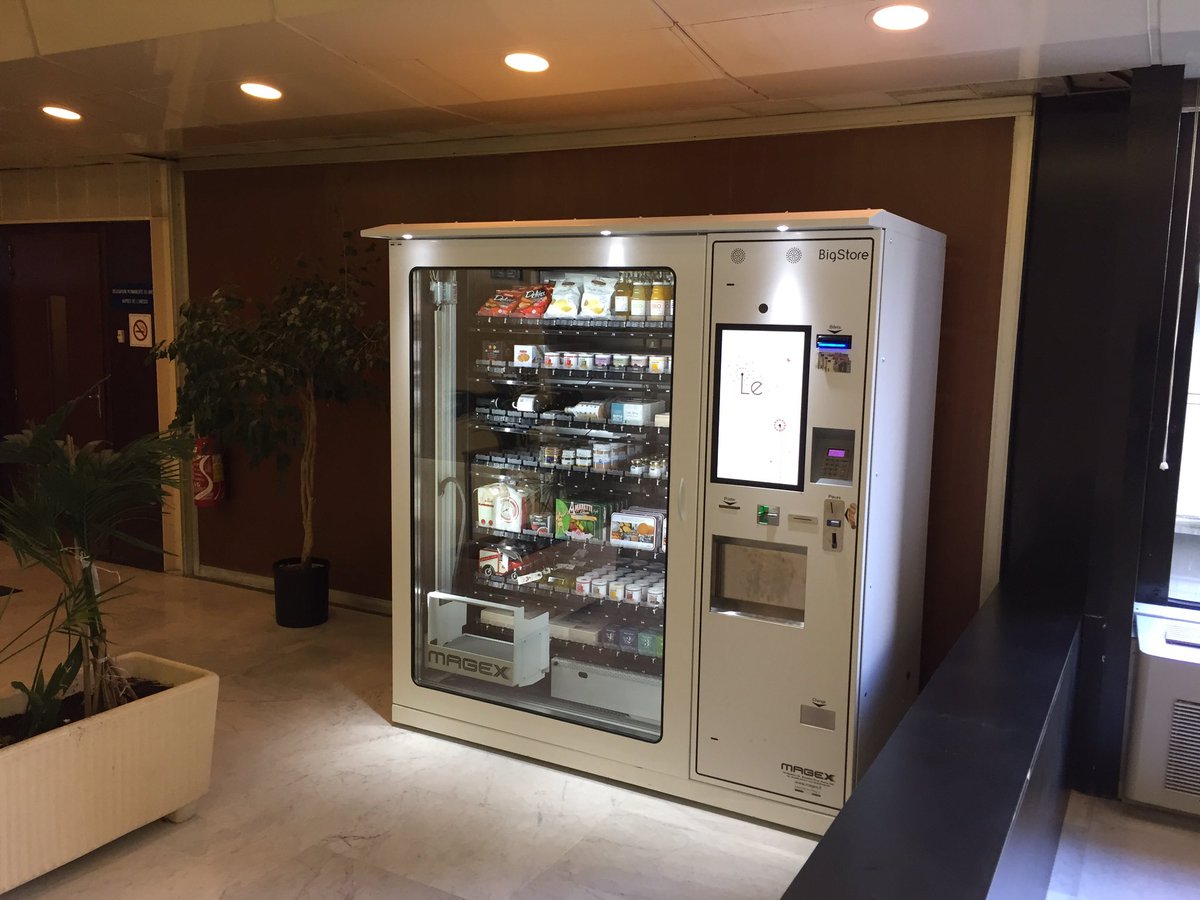 Oosterenvan's tweet image. UNESCO is also entering the 21st century. It always tears me up between "super handy" and "I miss the human". #COMEST #ethics @ppverbeek