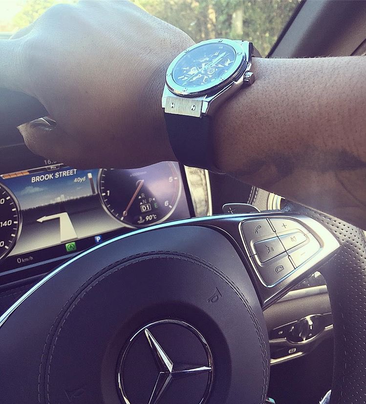 ZSmith__'s tweet photo. En Route Gym, @DavidLloydUK wearing @lordtimepieces check them out! Use Code ZSMITH10 for 10% OFF 🔥 #watch #timepiece #lordtime https://t.co/k8Z5Ykivd6