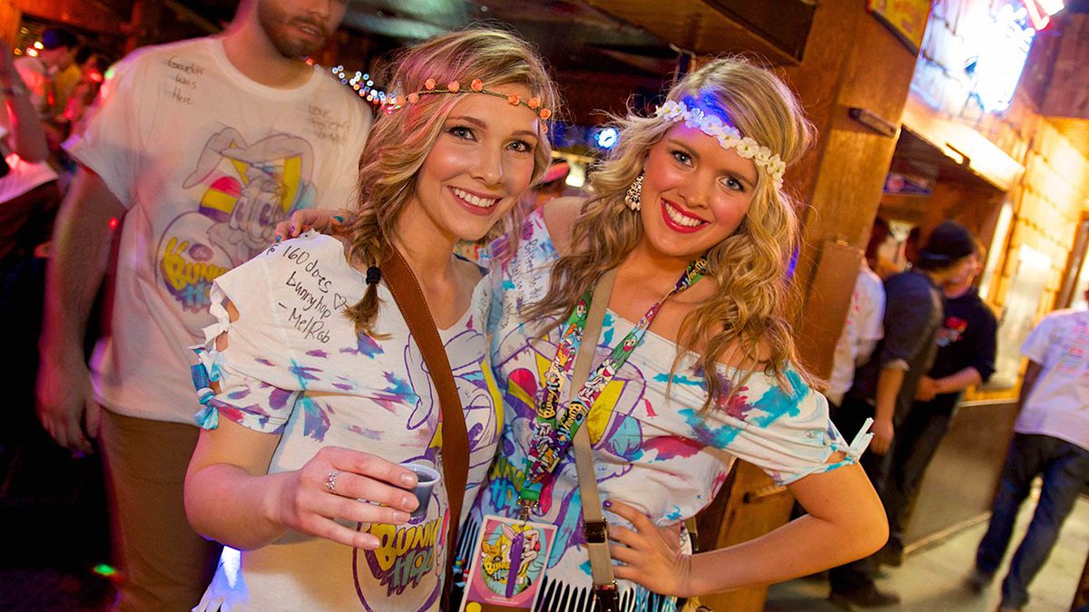 Agenda Weekender: 36 things to do including Easter Egg Hunts, Bunny Hop Bar Challenge and Pints for Paws
 bit.ly/2ovhqrM