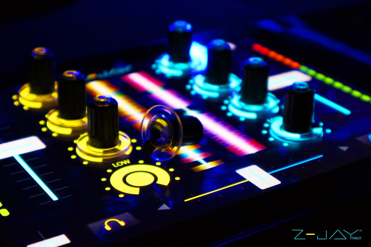 zjaytablet's tweet photo. A #dj controller with endless of possibilities. Unfold the Vibes https://t.co/Wnpogbqc3f #edm #digital #innovation #djing #technology #ux https://t.co/DjV31dASIy