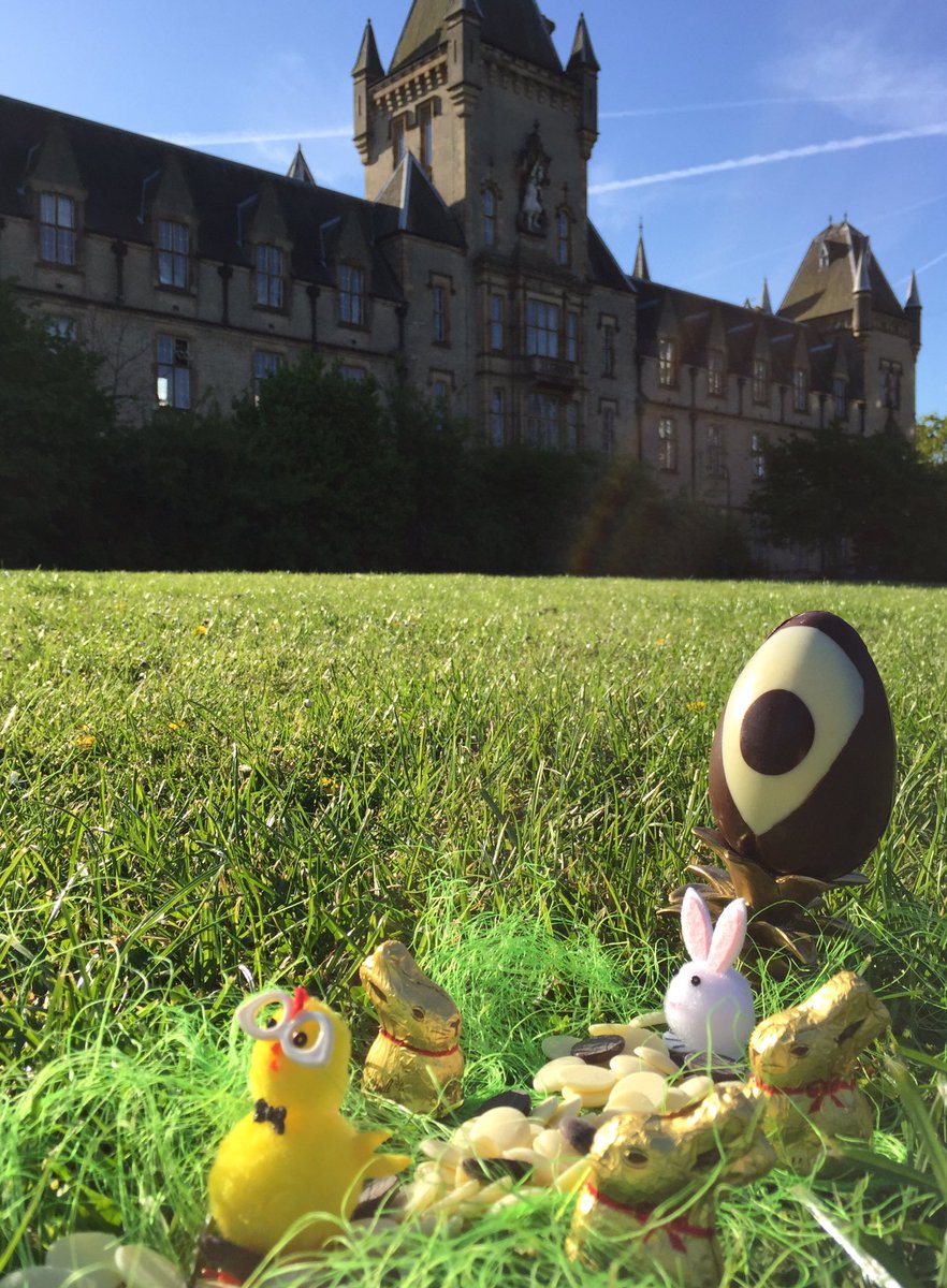 InspVenues's tweet photo. The eggcelent journey of the Inspirational Venues egg💁🏽 Happy Easter everyone! @TheGroveHotel #agentegg https://t.co/g3Lx78MfvM
