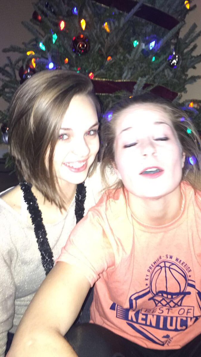 emmagvanhook's tweet photo. HAPPY BIRTHDAY TO MY GIRL! To this stick drivin, drinkin, country singin fool! Love ya much, don't get too wild on me 😉 https://t.co/WkA1vCqG3P