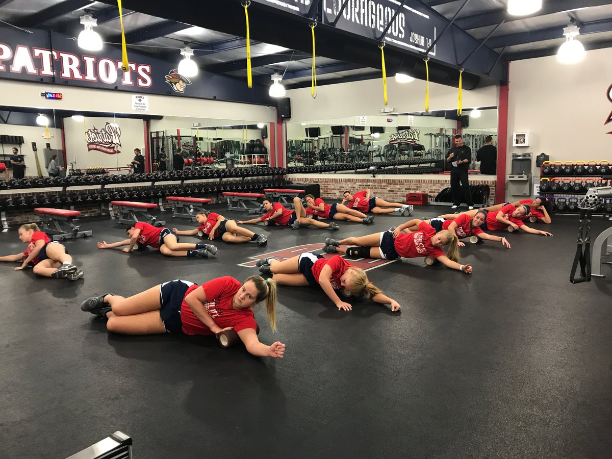 DBUStrength's tweet photo. On the war path this morning...waging war on weakness.
#getextended
#getsome
#riseandgrind
#skyhigh https://t.co/4XwFiC7aTR
