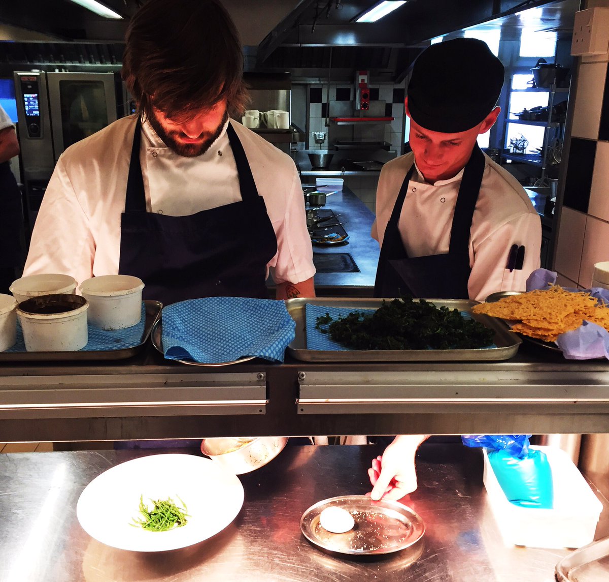 RestaurantJDH's tweet photo. Putting the finishing touches to a lunch menu dish #restaurantjdh #chef https://t.co/RKp3BlnAhW