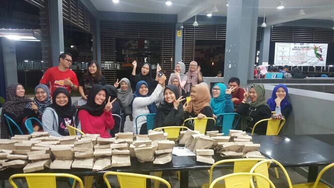 wanhudafarhan's tweet photo. this is what we called UNITY ! we won 2nd place for netball & futsal ! 👏🏼
#5Lclassmates
#sukaneka
#HURES
#samasamanaik https://t.co/mCXs2ers4C