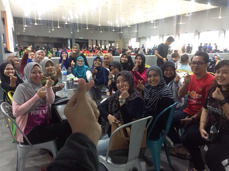 wanhudafarhan's tweet photo. this is what we called UNITY ! we won 2nd place for netball & futsal ! 👏🏼
#5Lclassmates
#sukaneka
#HURES
#samasamanaik https://t.co/mCXs2ers4C