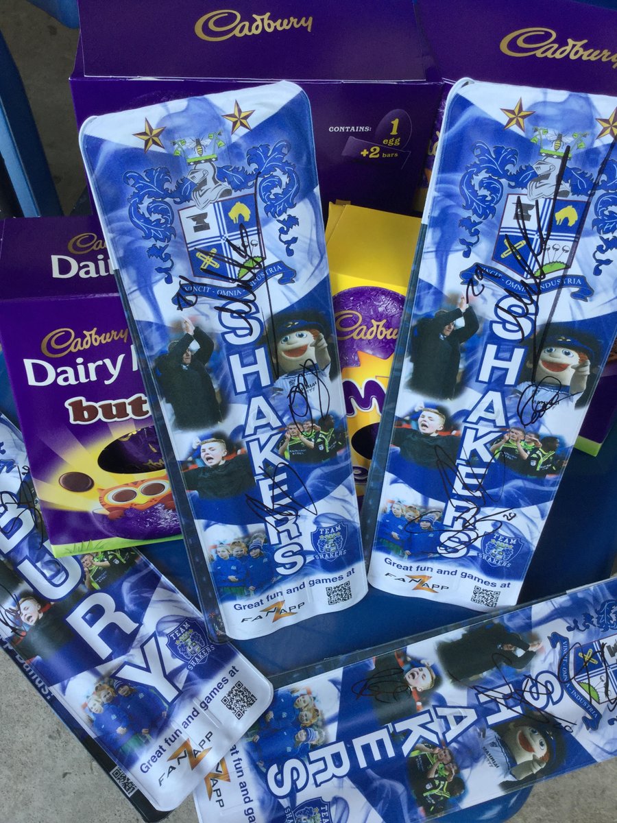 FanZappApp's tweet image. Want to win signed #Bury prizes? Upload your match day selfie with the hashtag #TheShakersvTheDale or #shakersmakemorenoise