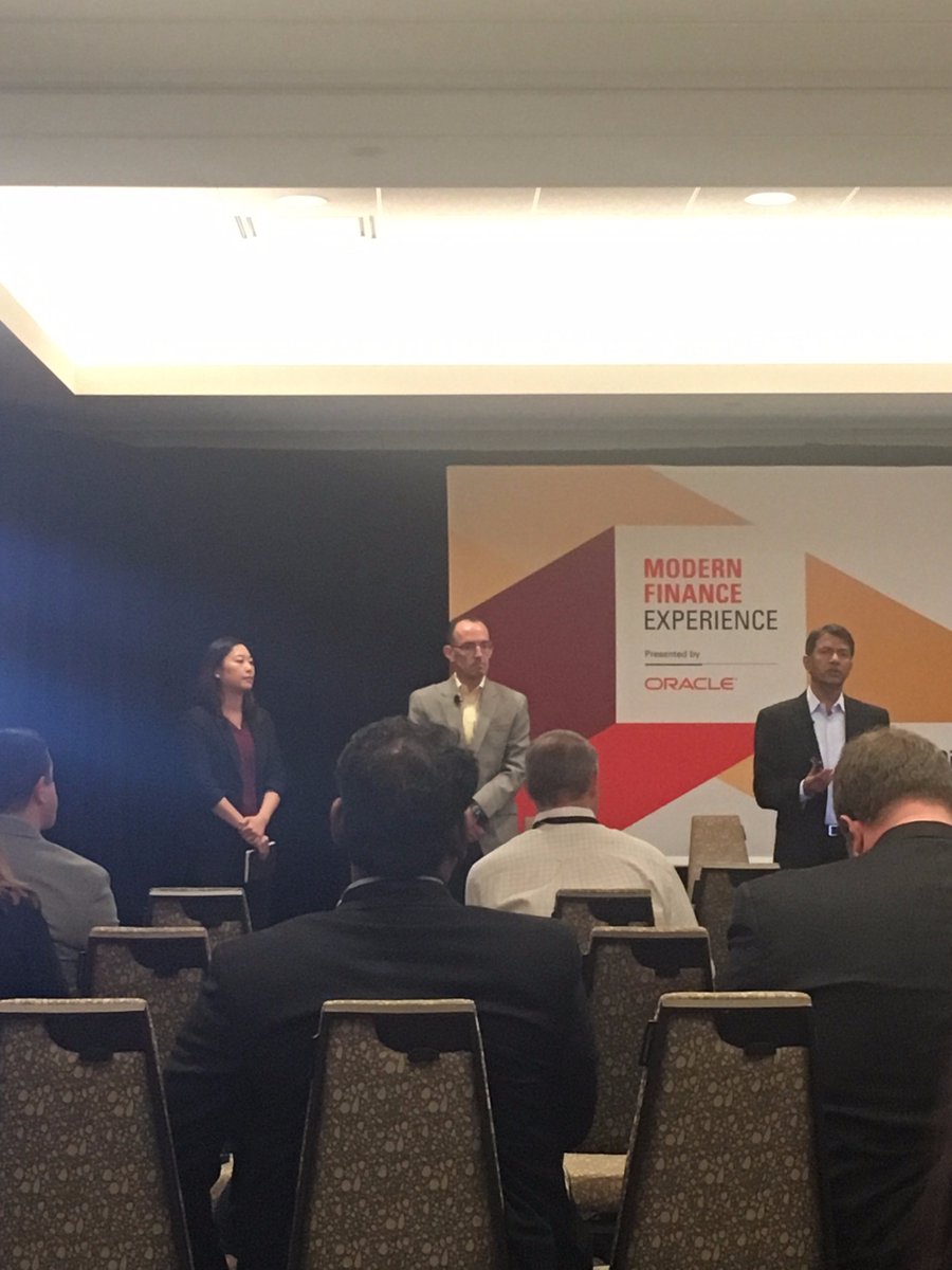 pelotongroup's tweet image. Leading the digital revolution in #finance with a #hybrid approach at #OracleMFE!