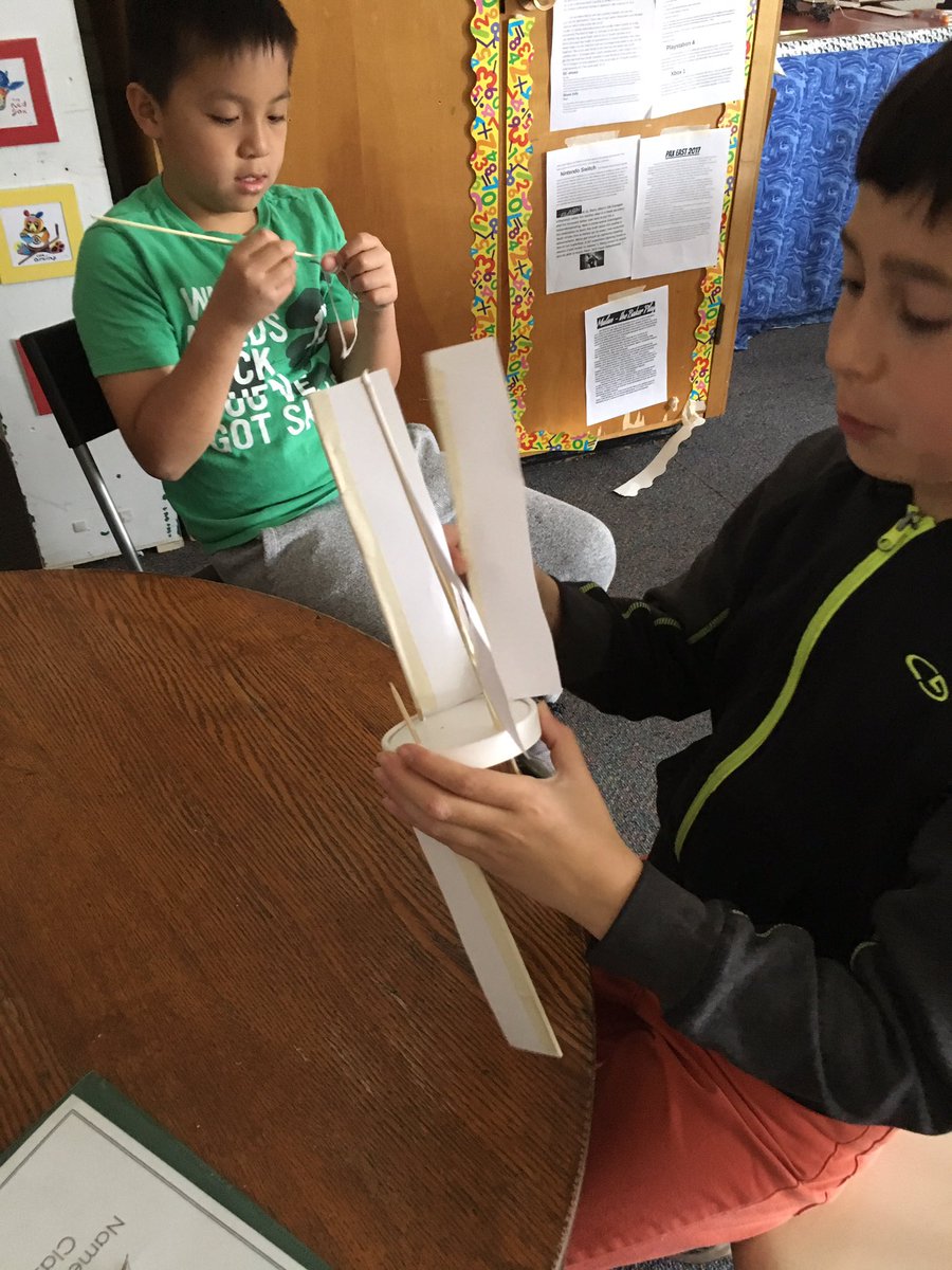 5G_Runkle's tweet photo. Check out our windmills! https://t.co/sXMRCW4rgv