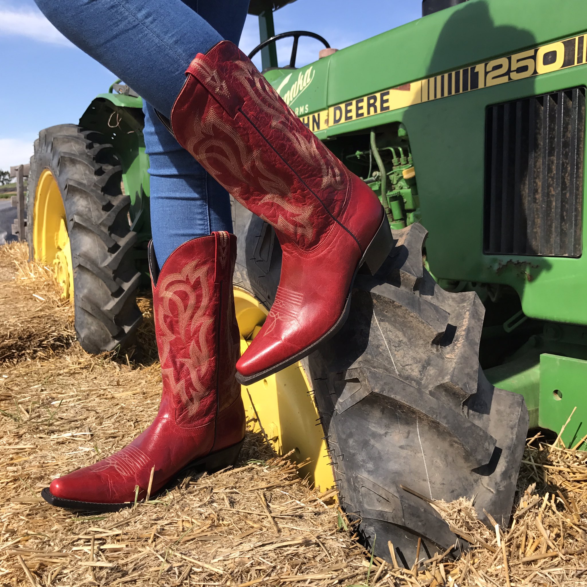 Zara red cowboy boots 2025