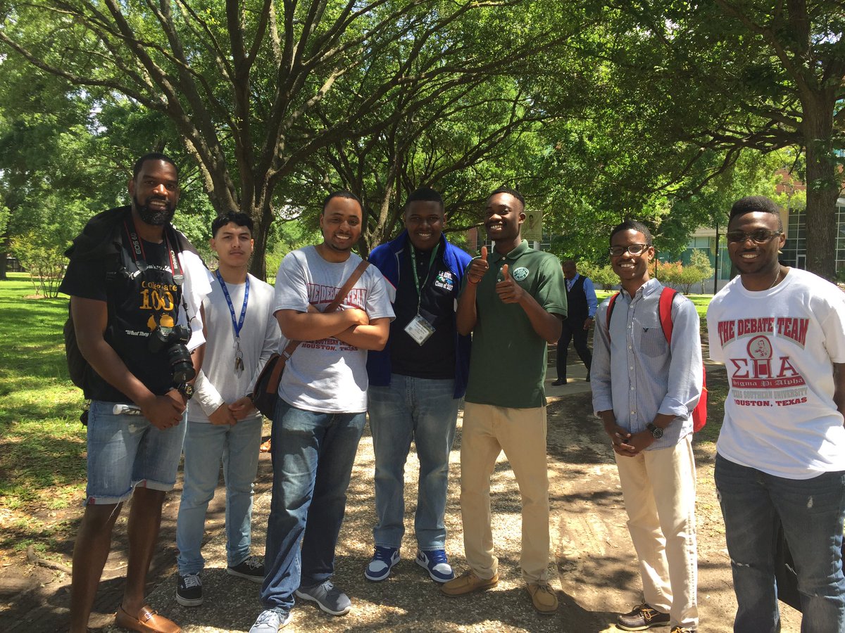 Austin2018Class's tweet photo. Wise words from some members of TSU's debate team and SGA https://t.co/ZHr4fc5ZdB