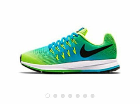nata_taly's tweet photo. @vegetta777 @YouTube #nikezoom  @aLexBY11 perfectas xD @Nike_Spain https://t.co/dW2DaGMTfq